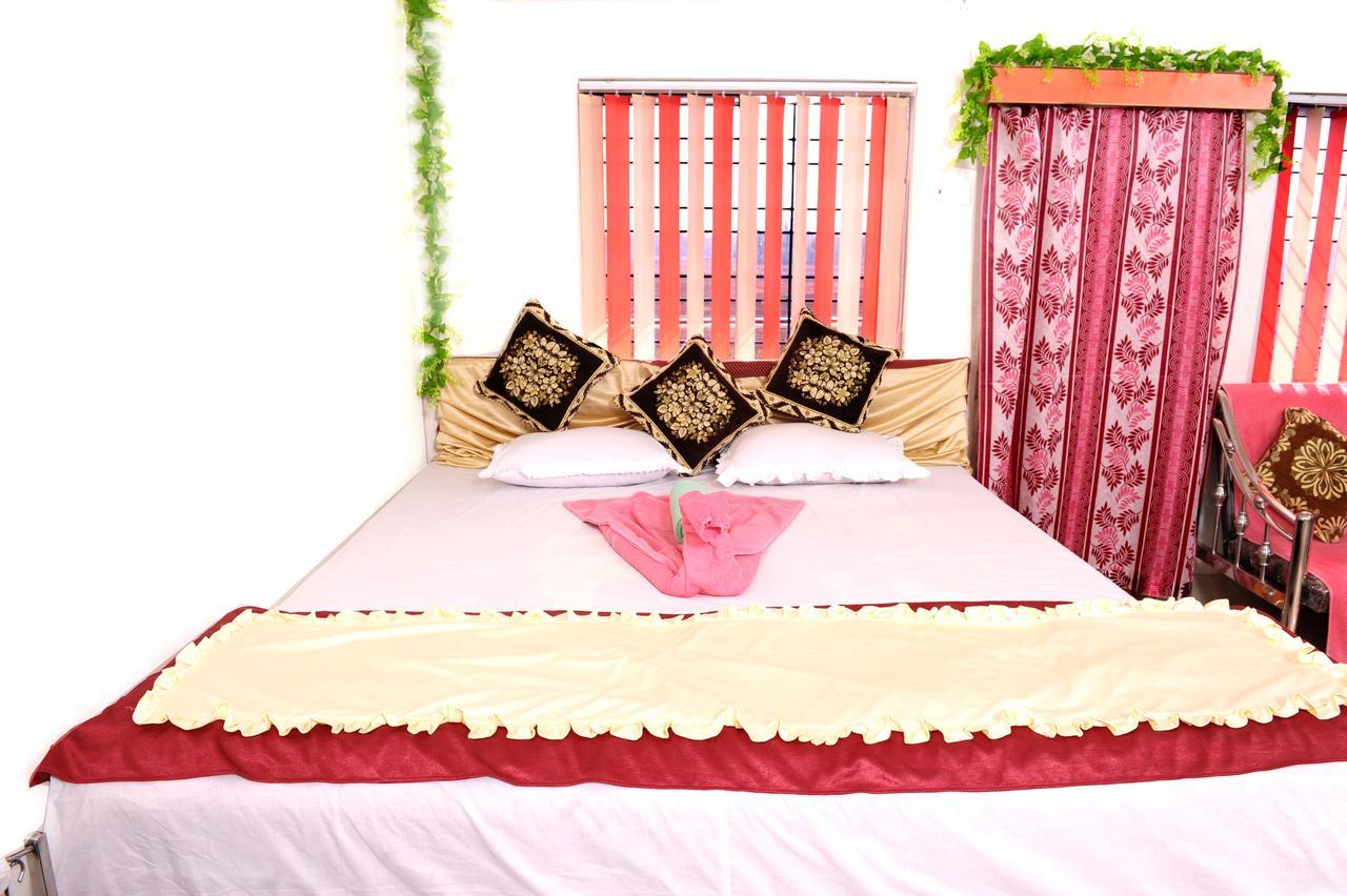 Jayanti Hotel Tarapith Zewnętrze zdjęcie