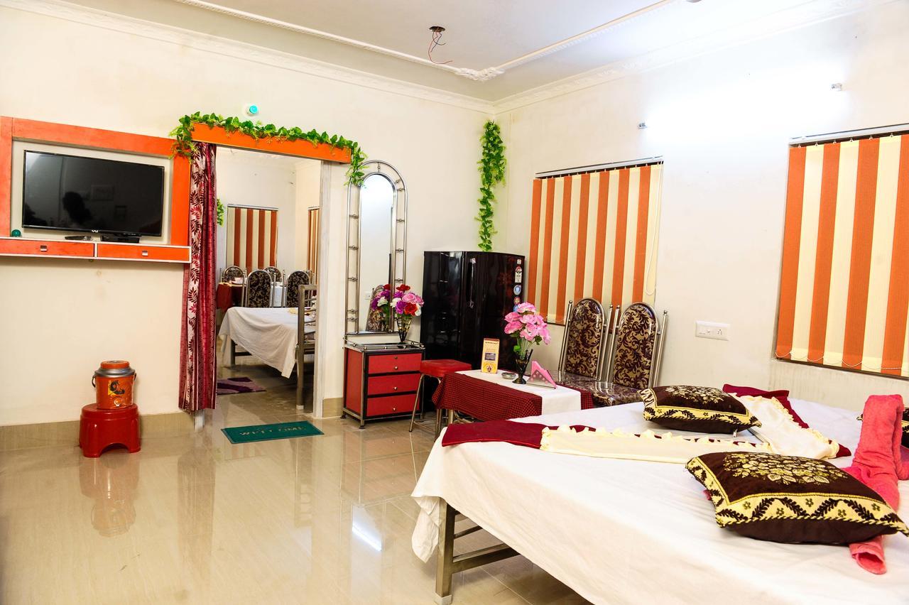 Jayanti Hotel Tarapith Zewnętrze zdjęcie